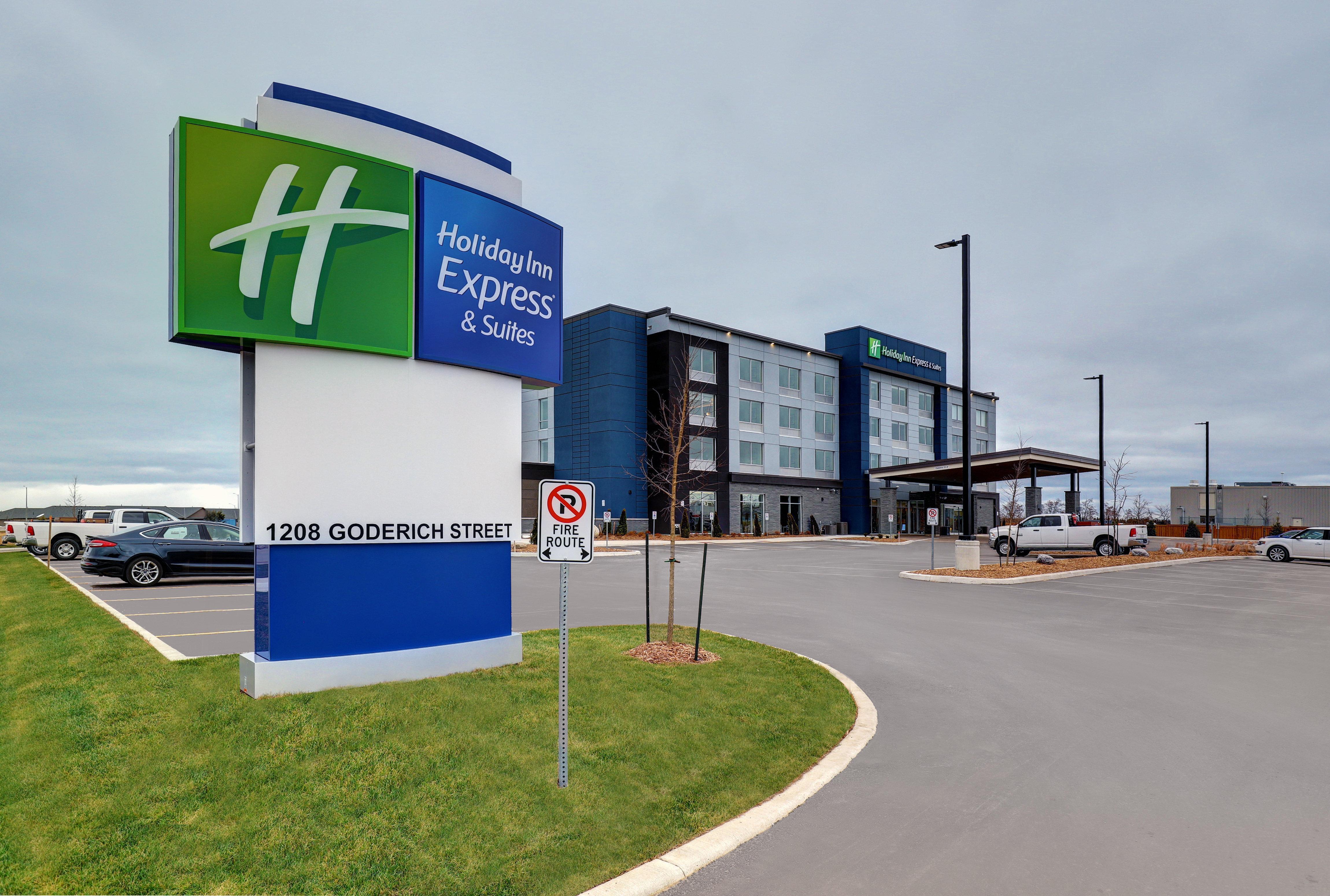Holiday Inn Express & Suites - Port Elgin Eksteriør bilde